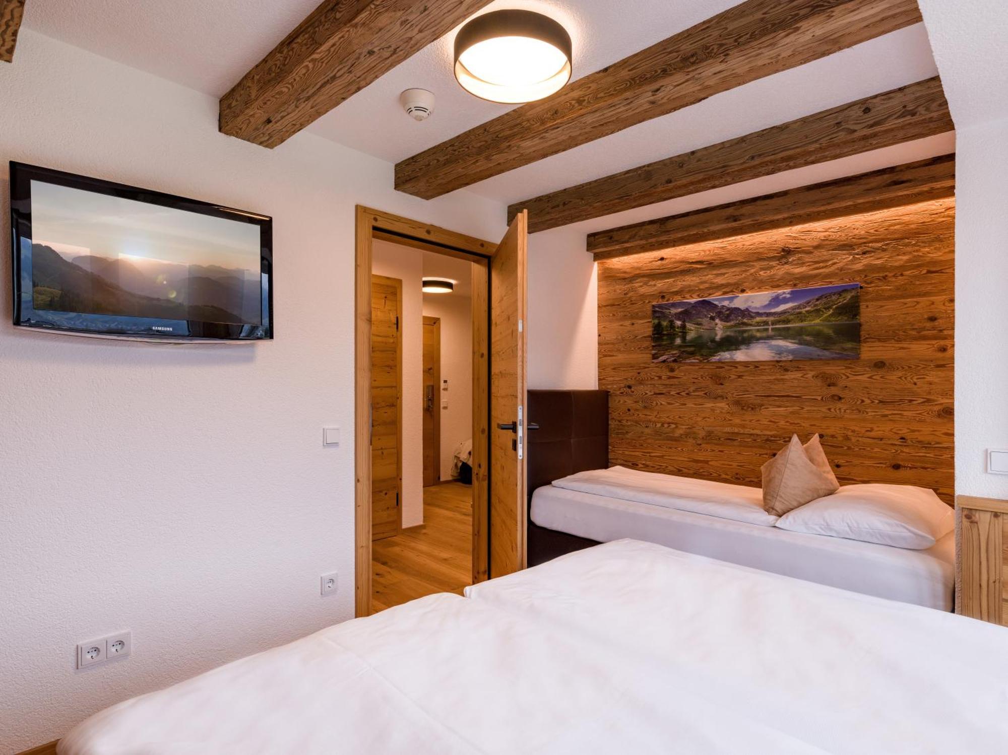 Almhof Kitzlodge - Alpine Lifestyle Hotel Кирхберг Экстерьер фото