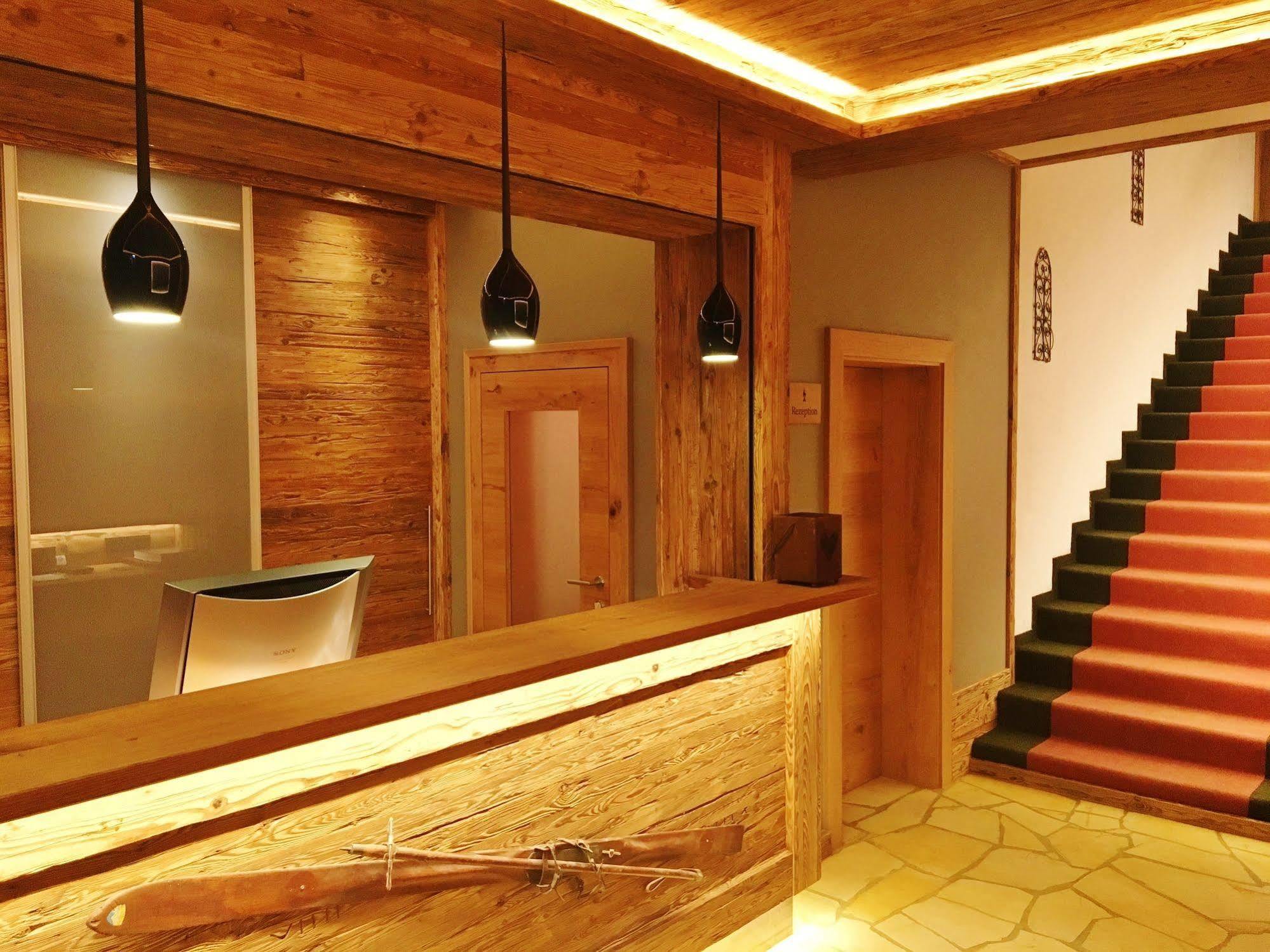 Almhof Kitzlodge - Alpine Lifestyle Hotel Кирхберг Экстерьер фото